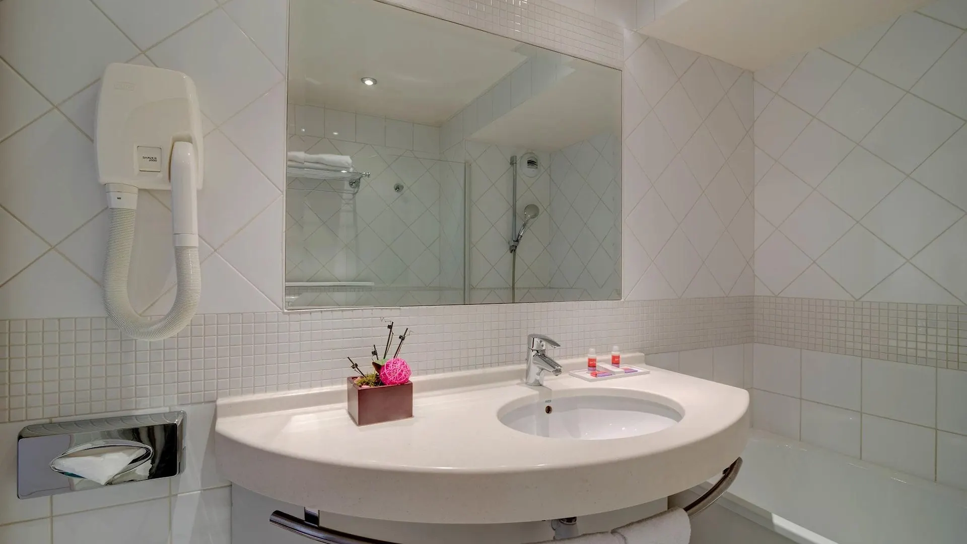 Caumartin Opera - Astotel 3* Paris